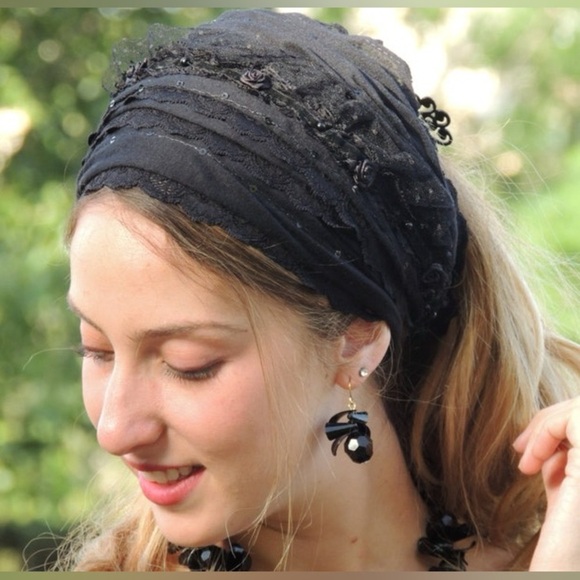 Lovely Royal Black Laces Handmade Mitpachat Head Covering-Scarf-Tichel Headband - Picture 1 of 6